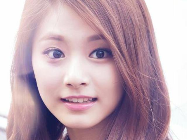 Tzuyu

(Twice)