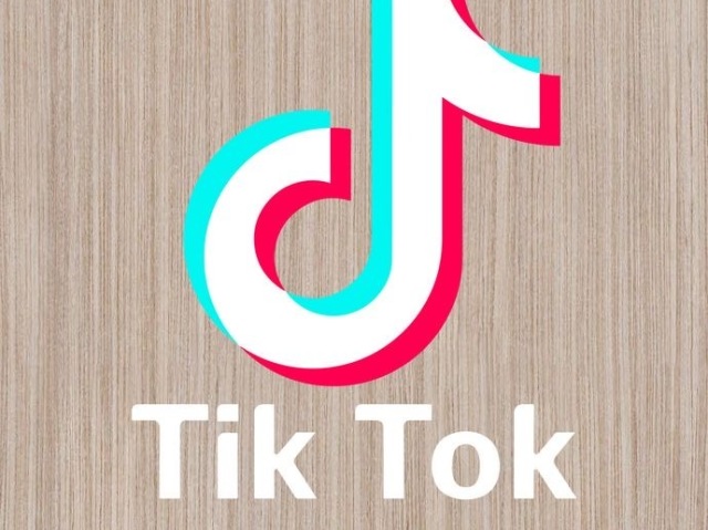 TIK TOK