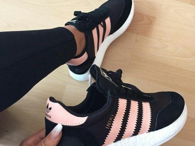 🖤Adidas gótico!❤️