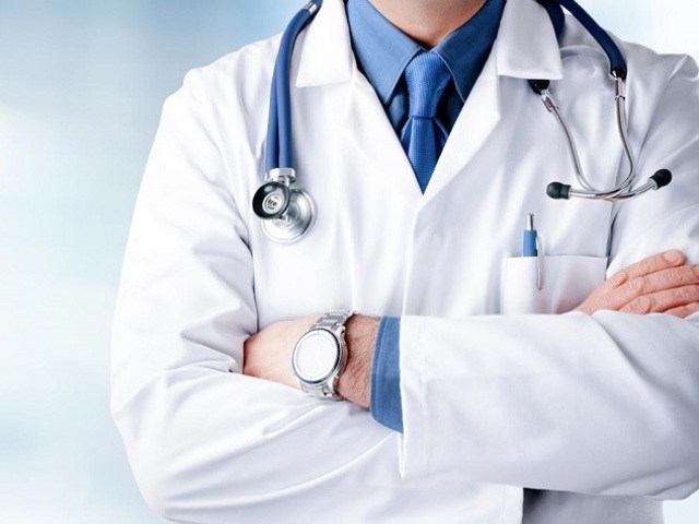 Médico(a)