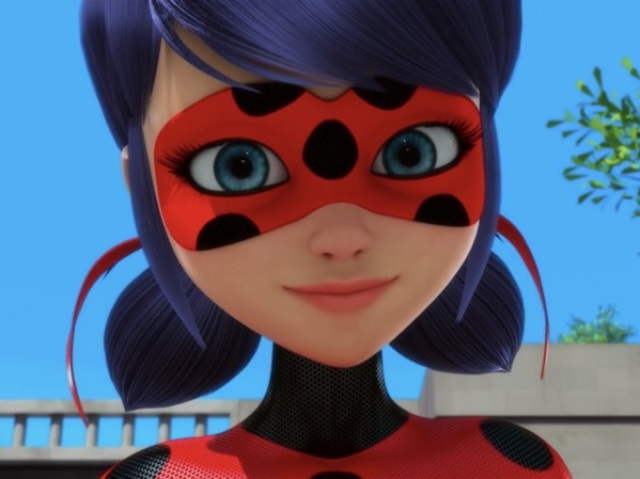 Ladybug; meio insegura, mas com jeito de brabona gostosa, não dá bola pra quem é afim de você, meio grossinha às vezes mas faz parte do seu charme