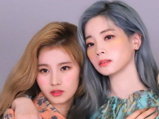 DAHYUN/SANA