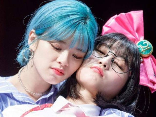 MOMO/JEONGYEON