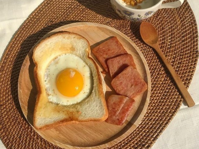 Ovos e um pãozinho💕