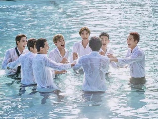 EXO RPG: Festa na piscina
