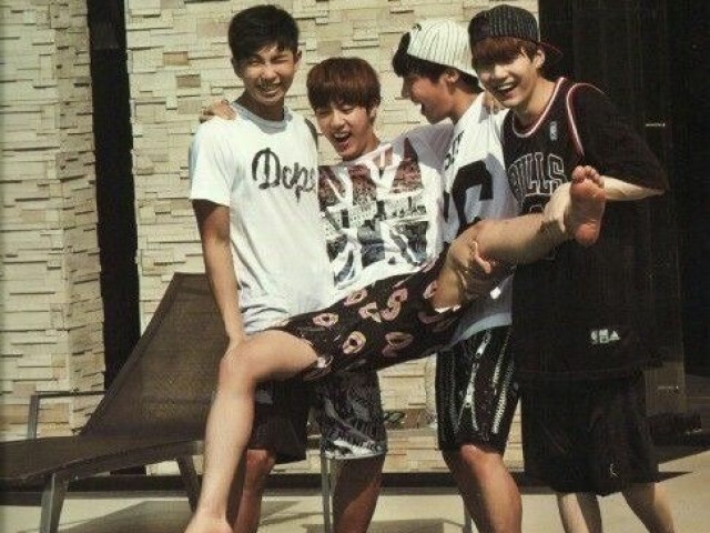 Nam, Jin, Jhope e Suga