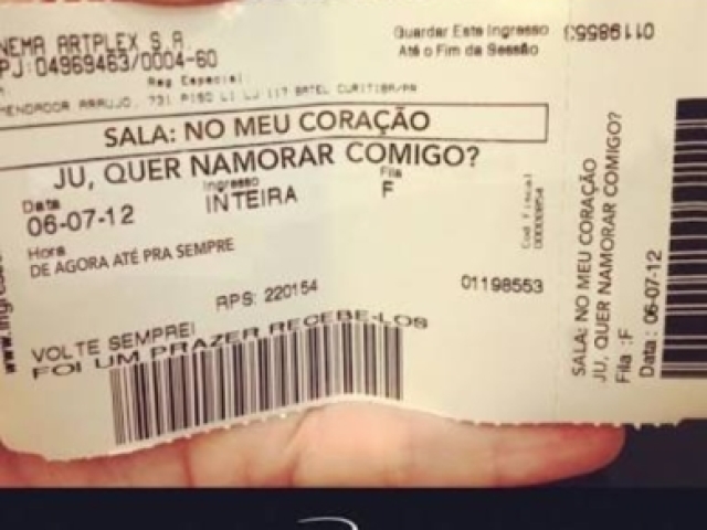 Ele te leva no cinema é te entrega isso