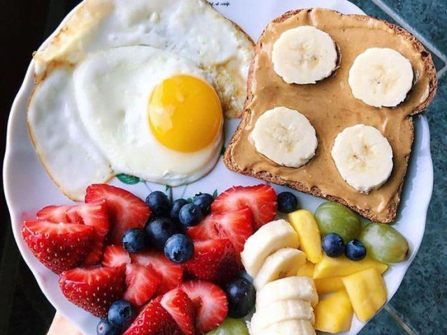 Café da manhã MUITO nutritivooo