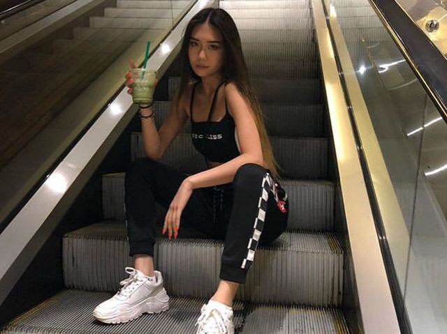 Elise🔮
- tem fama de bandida miligrau
- anda de skate
- tá sempre do sou lado quando vc precisa
