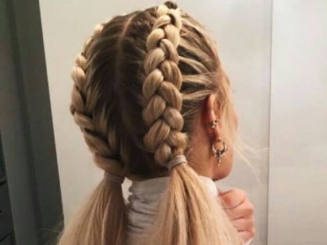 Gosto de um penteado fofo misturado com Tumblr