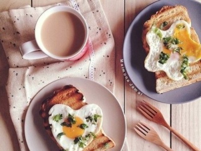 Pão com ovo e um cafézinho!!!!!