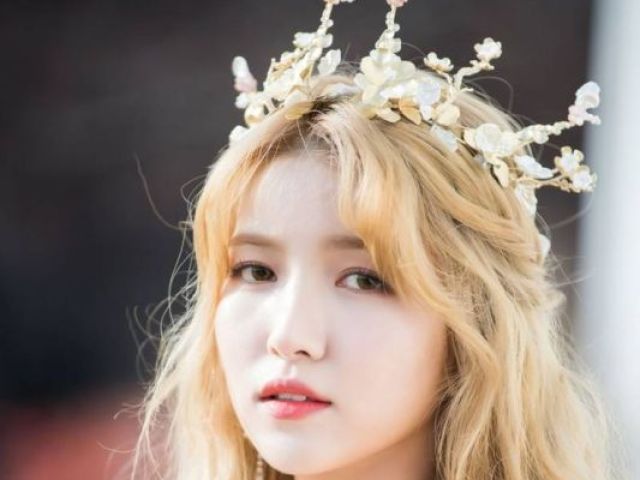 Sowon (G-FRIEND)