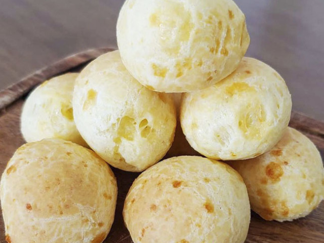 pao de queijo