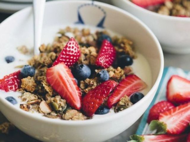 cereal com frutas