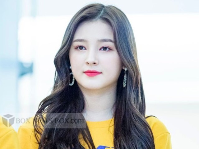 não ligo se é a nancy do momoland ela é muito linda