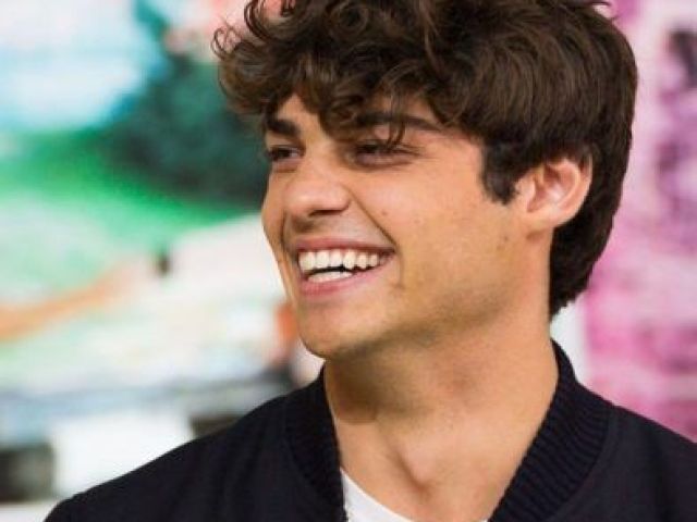 Noah Centineo( peter).....