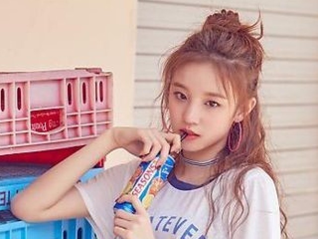 Yuqi (G-Idle)