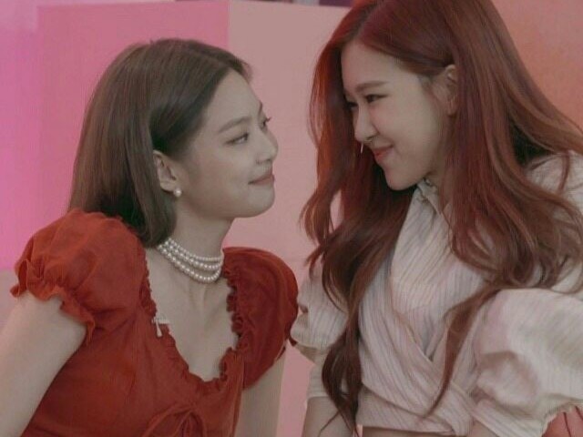 Chaennie🖤