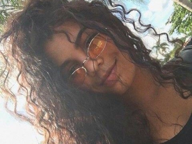 - eu sou a definição de beleza -