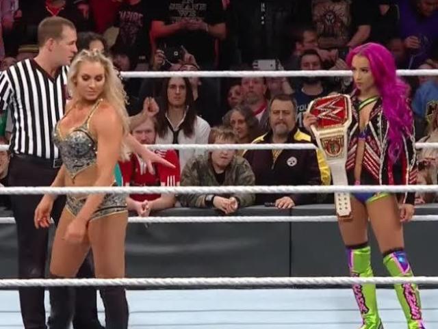 Charlotte Flair vs Sasha Banks