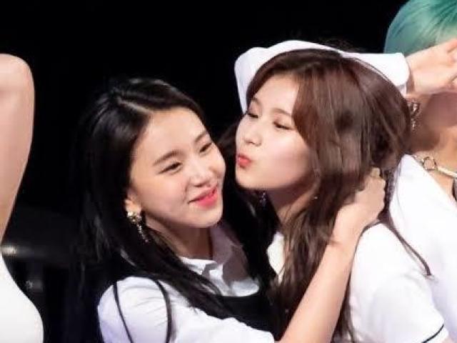 Sana e Chaeyeong