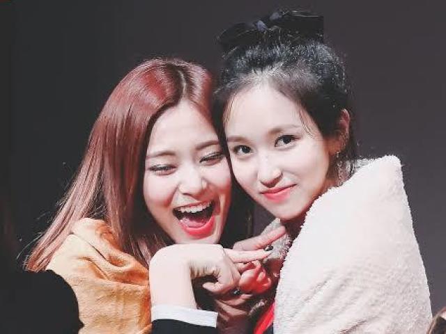 Tzuyu e Mina