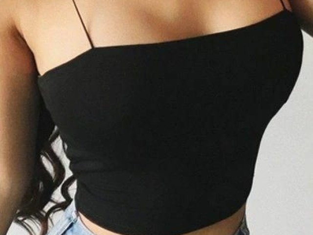 Cropped preto