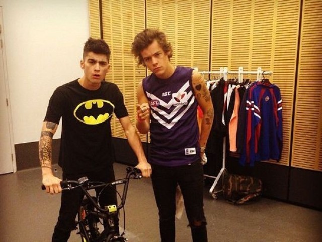 Harry e Zayn.
Harry.