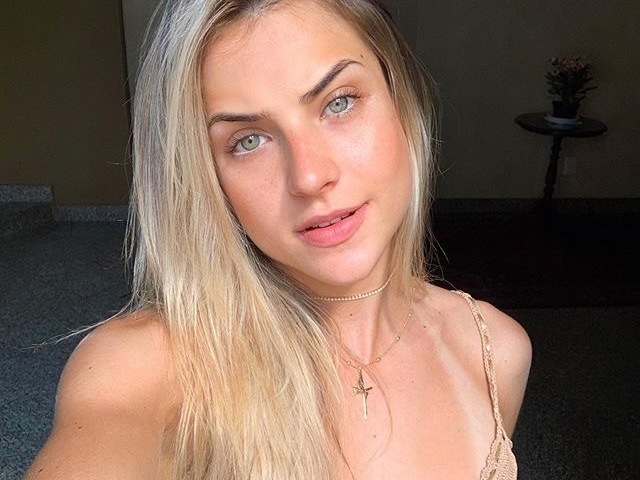 Gabi Martins