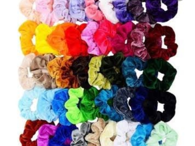 Scrunchies são perfeitos!❣💟💞💝🖤💜🧡💛💚💙💗💖💕💓❤💘