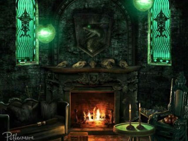 em um lugar aconchegante nas masmorras de Hogwarts,
como essa sala comunal.