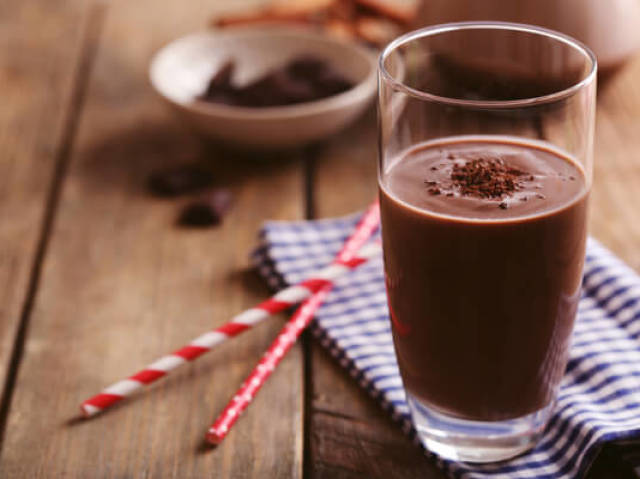 somente um leite com nescau/toddy ou achocolatado como preferir