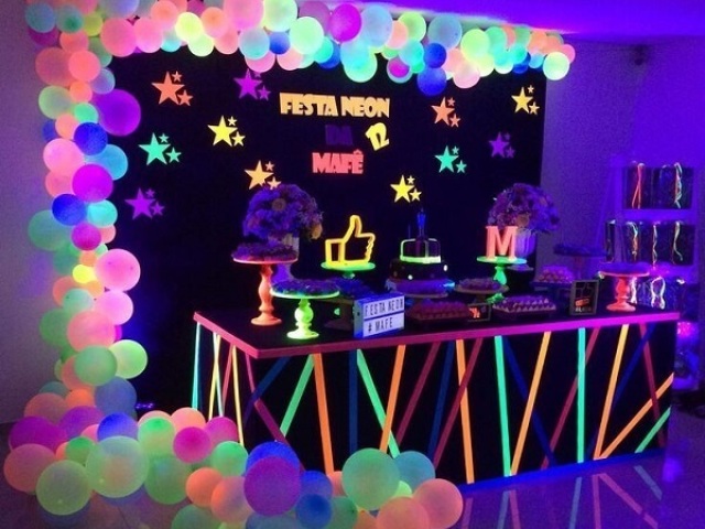 Sua festa é neon