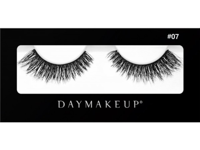 Cílios postiços daymakeup