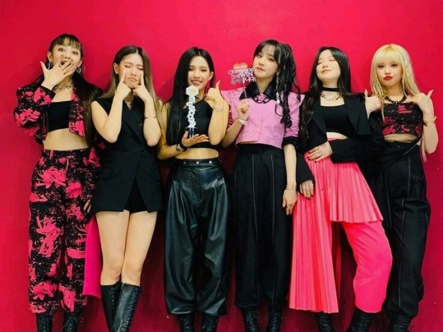 💓Monte sua playlist e descubra qual K-idol faz seu tipo💓