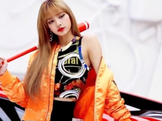 Lisa :) Blackpink