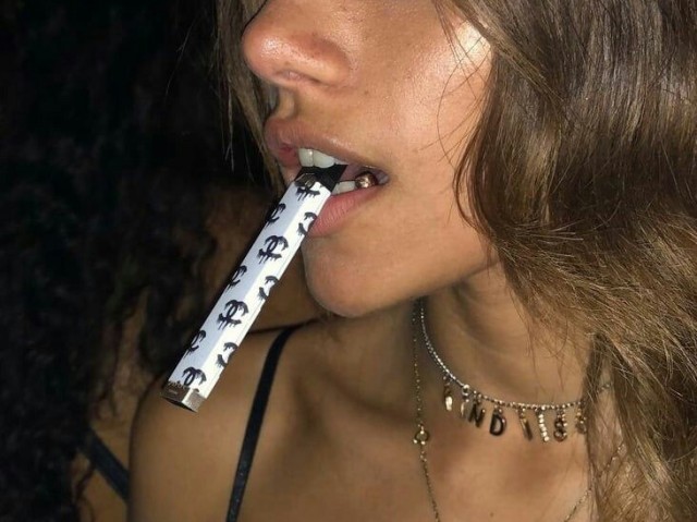Burguesa triste/bad girl
