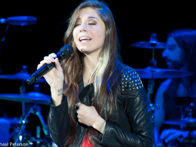 Christina Perri (cantora da música thousand years)