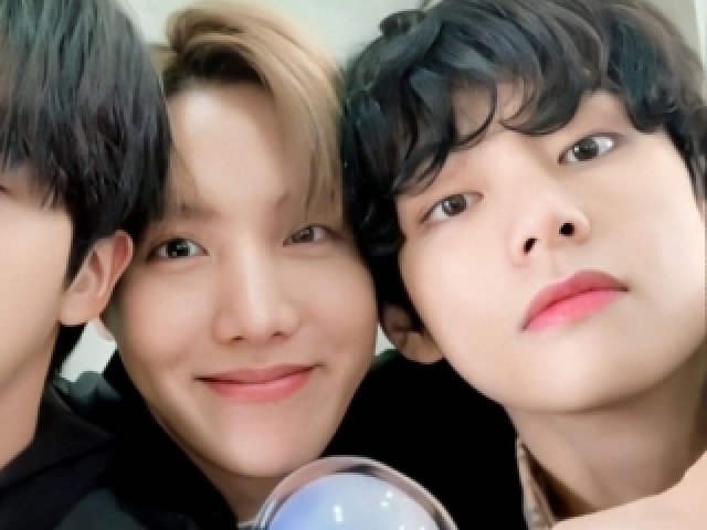 Hoseok + Taehyung