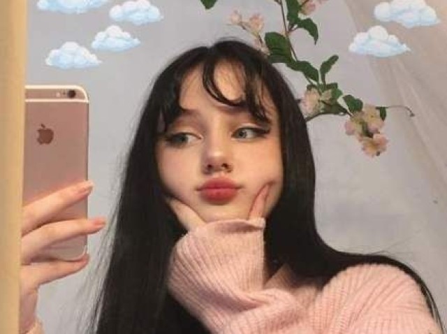 Aesthetic girl