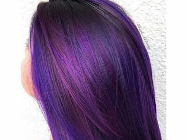 Cabelo roxo liso