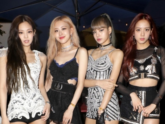 Monte a sua festa em casa e veja quem do BlackPink iria!