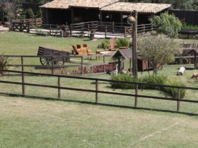 Entraria em uma fazenda sem ninguém perceber