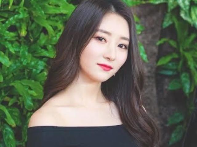 SuA.