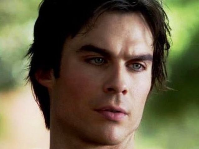 DAMON 
(VAMPIRE DIARIES)