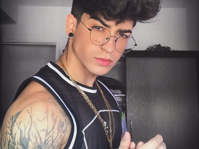 acho q a pam merece o Henrique
by pamela