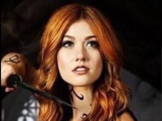 Você seria a Clary!