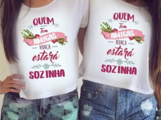 Short blusa e sapatilha