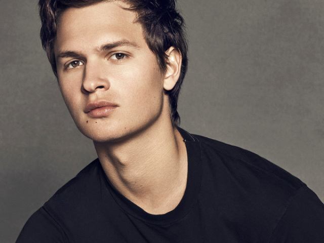 ansel elgorte nao sei mas fucking attractive