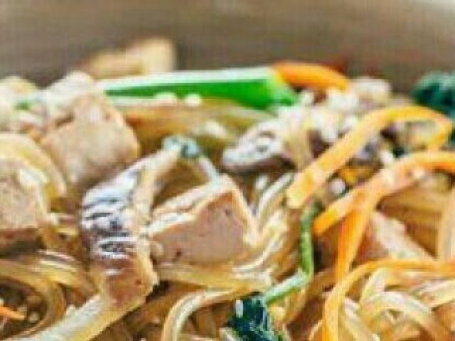 carne e japchae